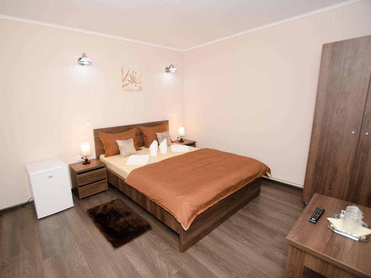 Appartamento Chez Marcel Sinaia Esterno foto