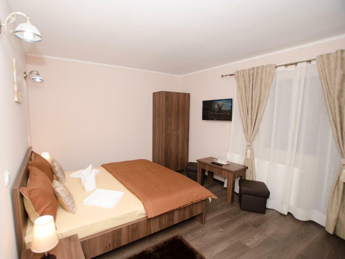 Appartamento Chez Marcel Sinaia Esterno foto