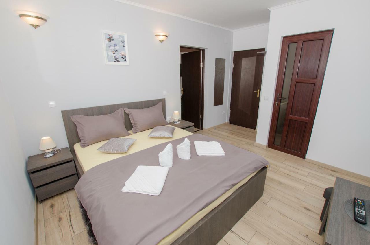 Appartamento Chez Marcel Sinaia Esterno foto